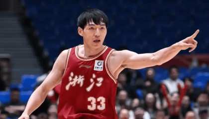 吴前：最后输了一分比较可惜，双方全力以赴地对待这场比赛