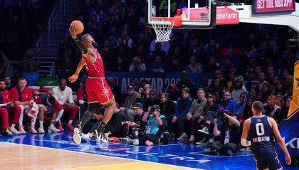 是老詹让全明星失去竞争力吗？但真少了他全明星会进一步没落吗？